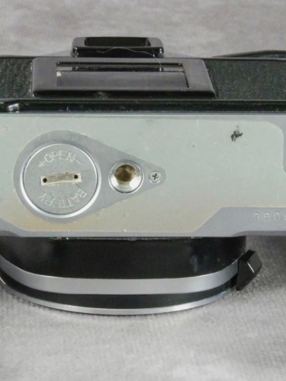 Pentax ME 35mm Film SLR Camera - Parts/Repair or Maybe Use